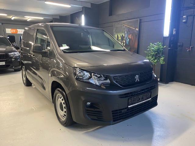 PEUGEOT PARTNER **UTILITAIRE 3 PL** ETAT SHOW ROOM **14.980€ 12 MOIS DE GARANTIE | Stylcar2